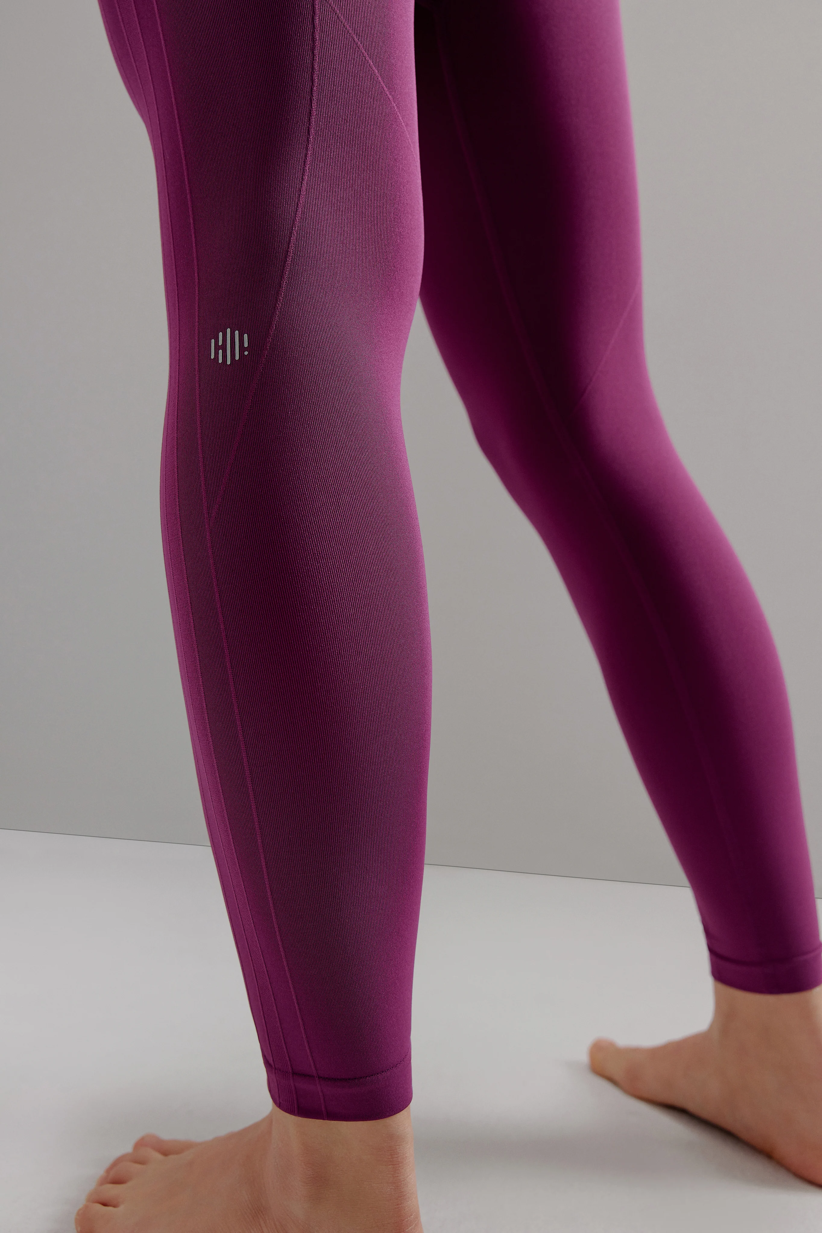 Core Low-Intensity Seamless Leggings - Image 4