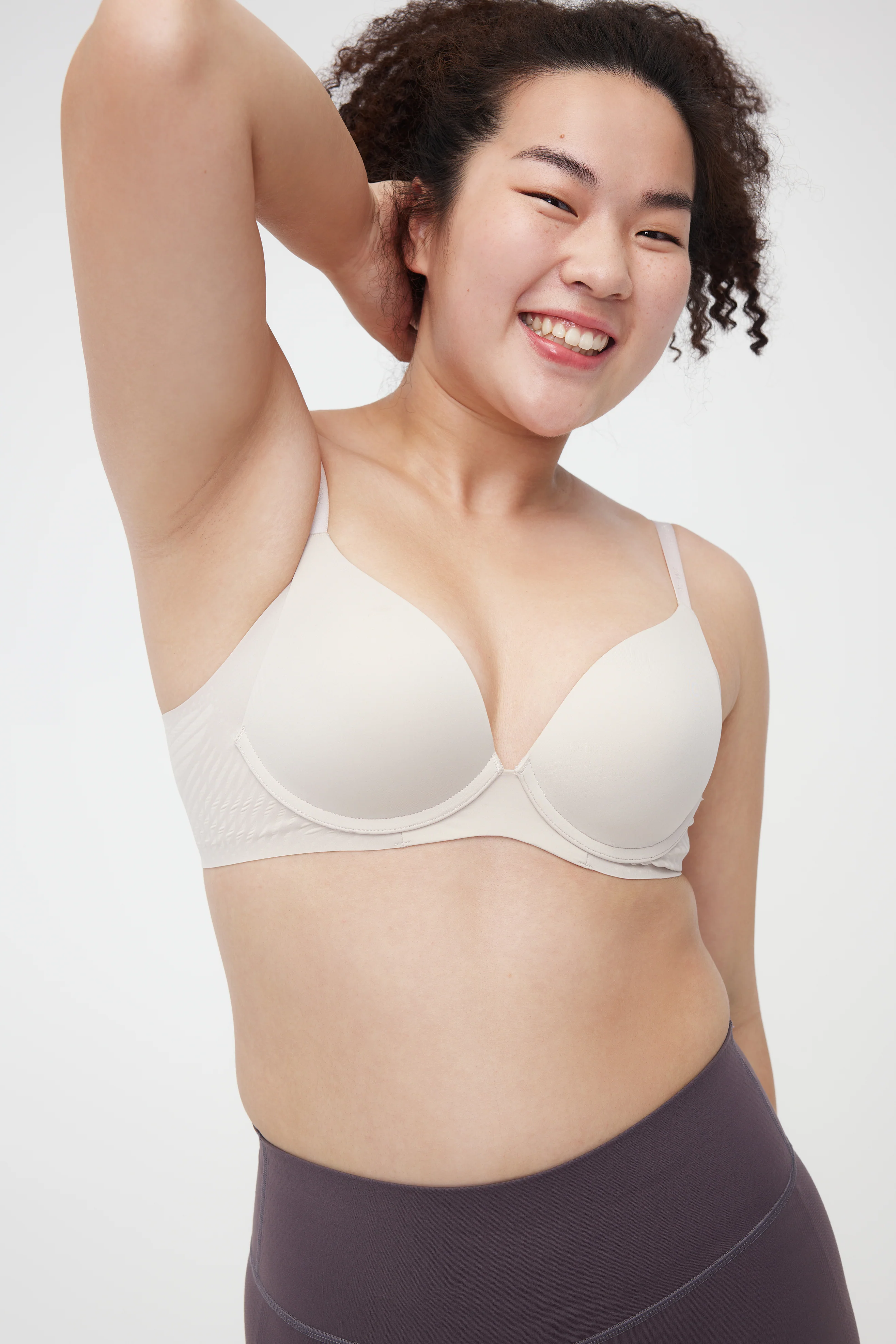 Winged Support Curve Bra - Image 9